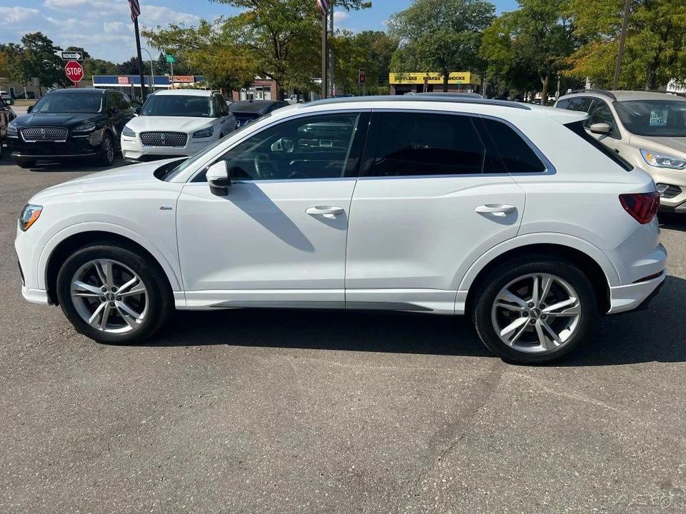 2020 Audi F3 Q3 - Image 2 of 12