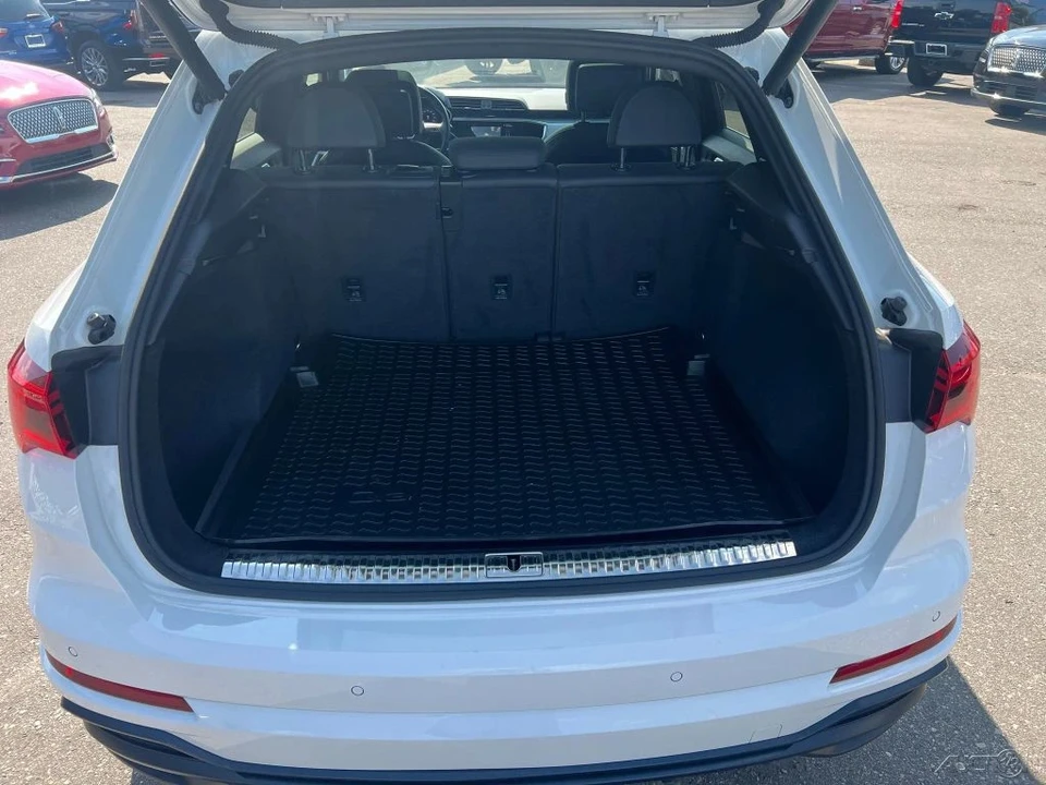 2020 Audi F3 Q3 - Image 16 of 21