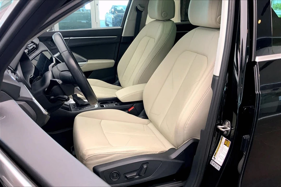 2020 Audi F3 Q3 - Image 8 of 12