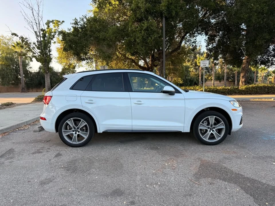 2020 Audi FY Q5 - Image 6 of 20
