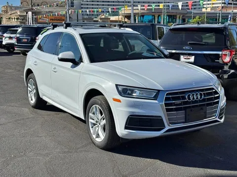 2020 Audi Q5 45 TFSI Premium Sport Utility 4D
