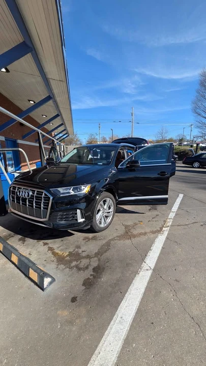2020 Audi 4M Q7 - Image 2 of 10