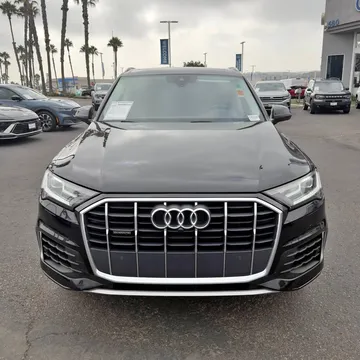 2020 Audi Q7 55 TFSI Premium Plus Sport Utility 4D