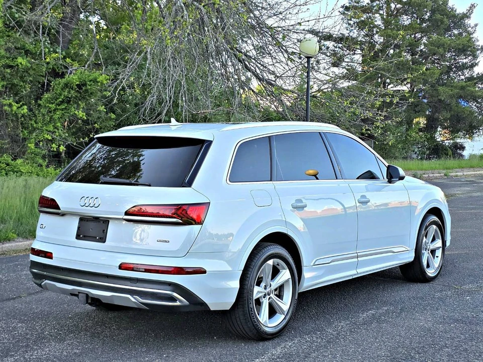 2020 Audi - Image 8 of 19