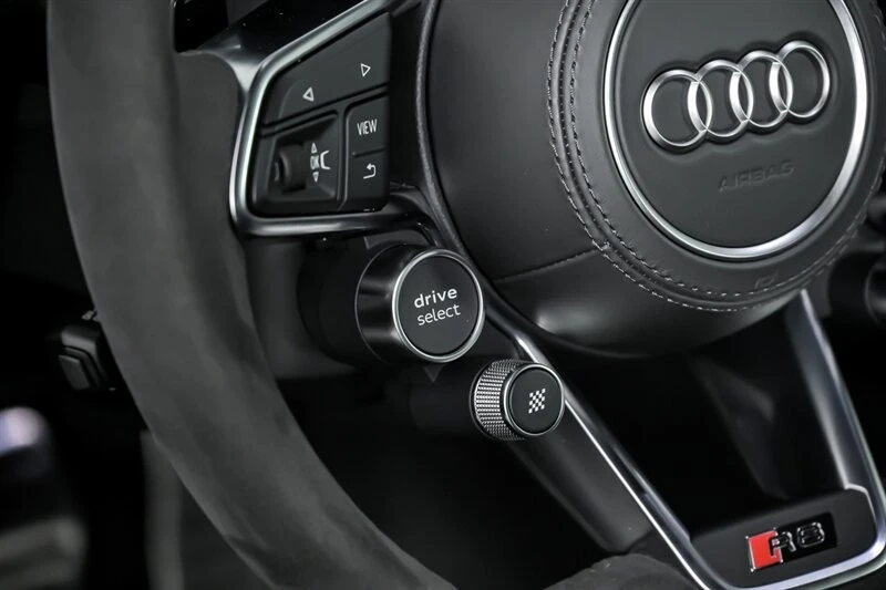 2020 Audi 4S R8 - Image 24 of 31
