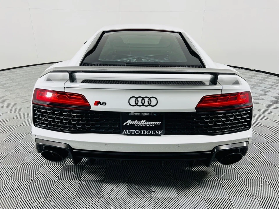 2020 Audi 4S R8 - Image 11 of 12