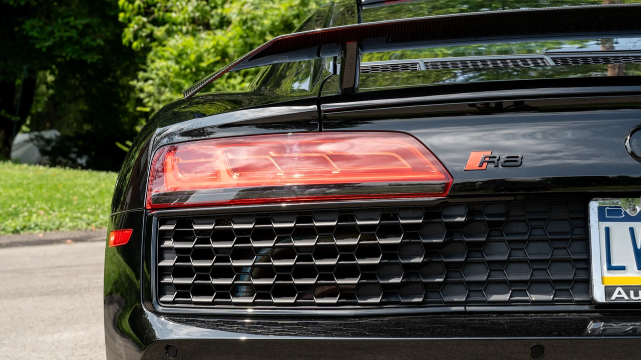 2020 Audi 4S R8 - Image 18 of 31