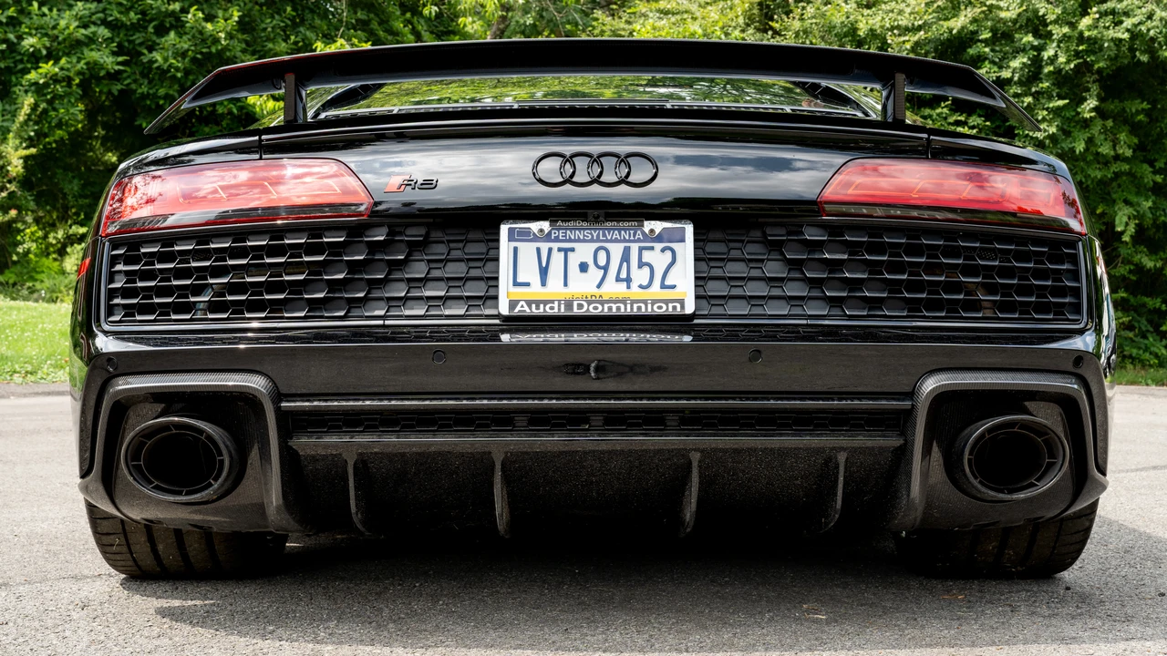 2020 Audi 4S R8 - Image 14 of 31