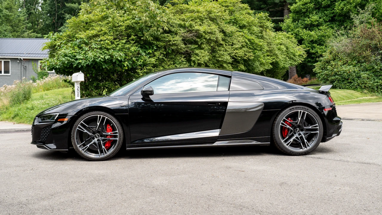 2020 Audi 4S R8 - Image 7 of 31