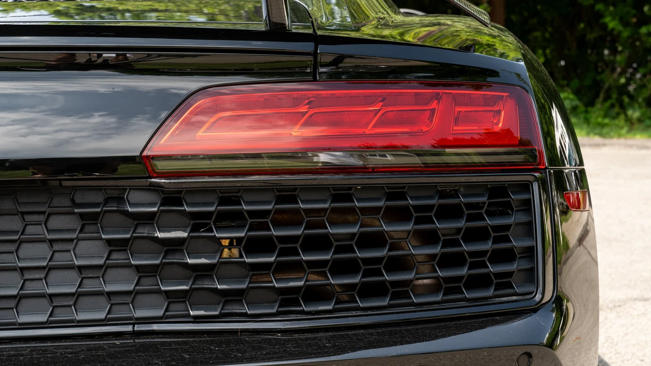 2020 Audi 4S R8 - Image 16 of 31
