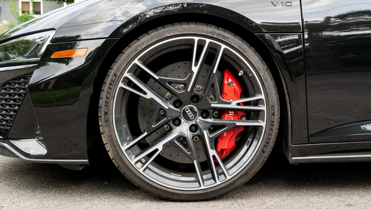 2020 Audi 4S R8 - Image 30 of 31