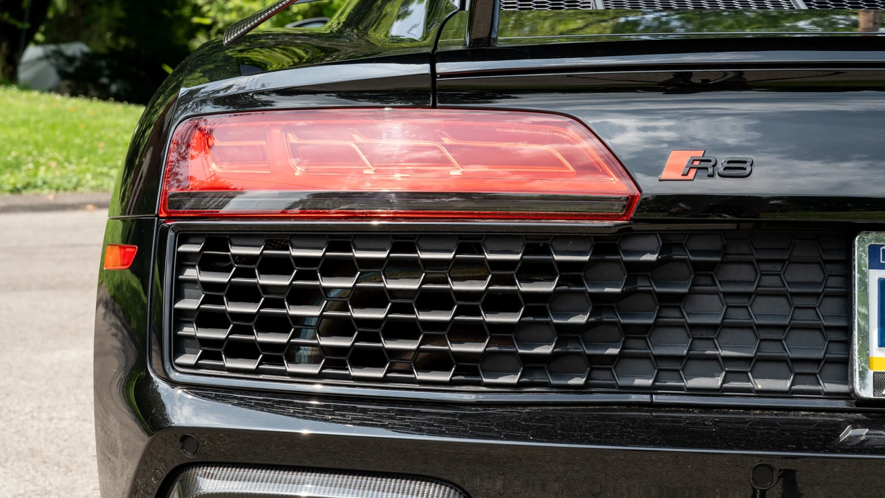 2020 Audi 4S R8 - Image 15 of 31