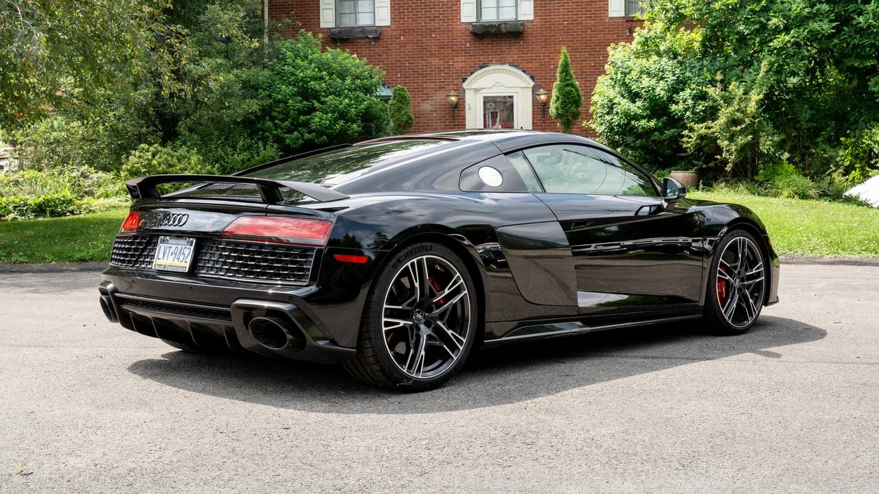 2020 Audi 4S R8 - Image 4 of 31