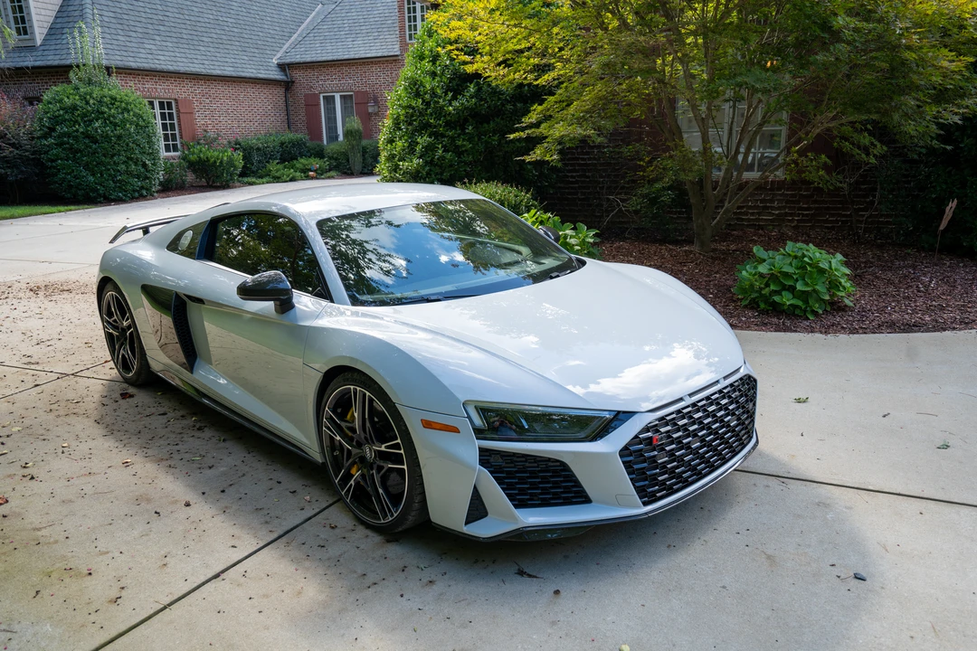 2020 Audi 4S R8 - Image 2 of 31