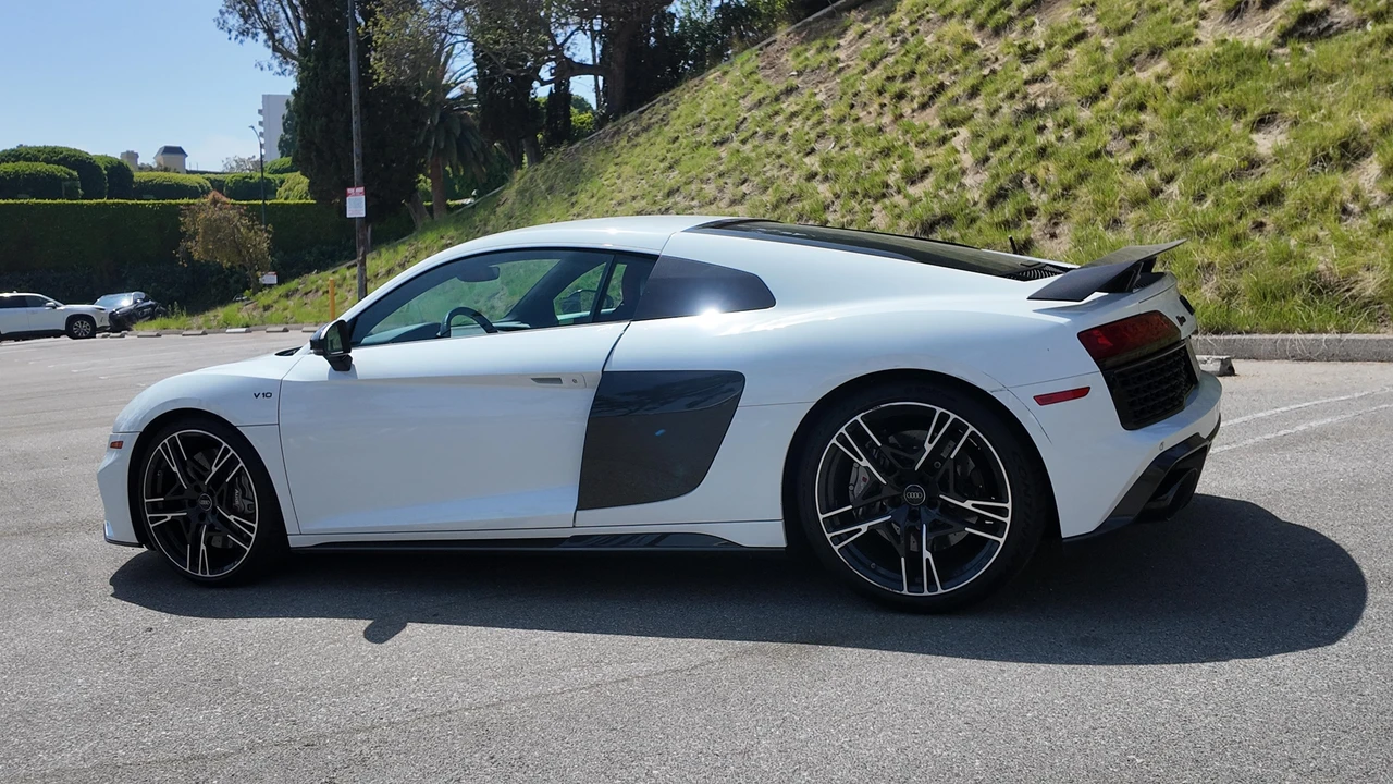 2020 Audi 4S R8 - Image 11 of 31