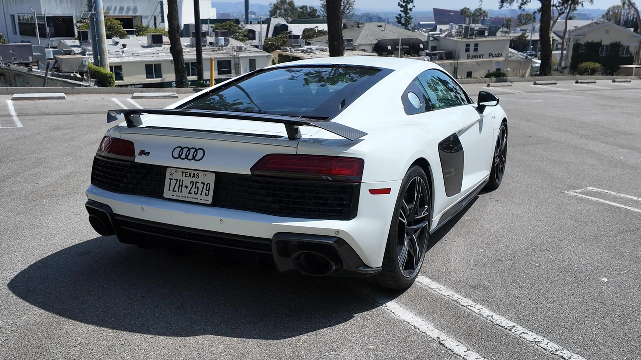 2020 Audi 4S R8 - Image 16 of 31