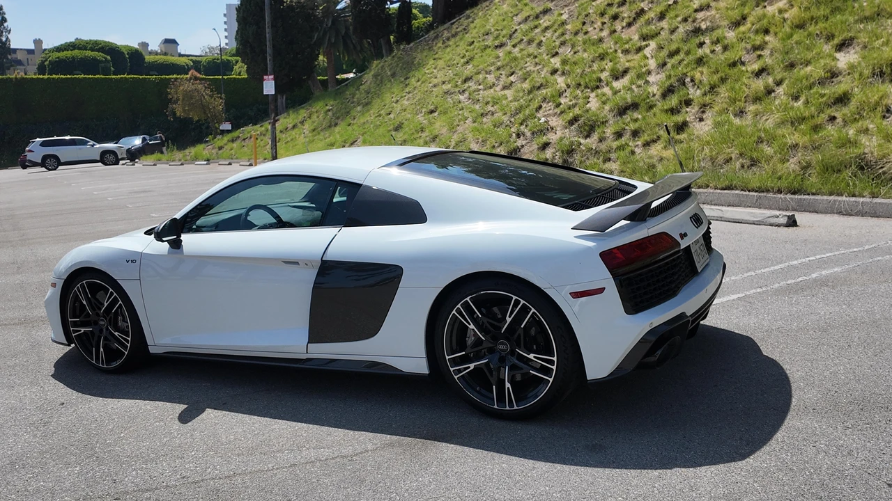 2020 Audi 4S R8 - Image 12 of 31