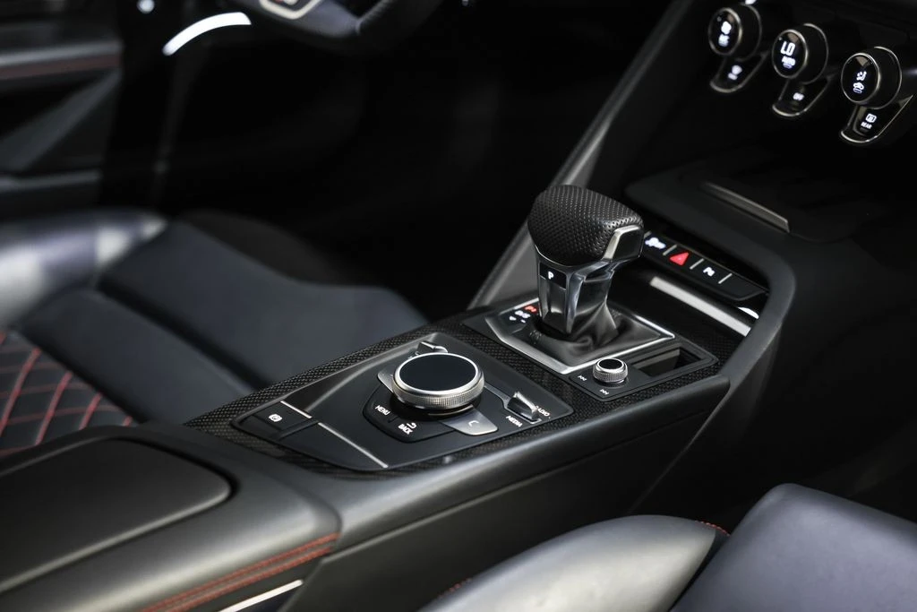 2020 Audi - Image 25 of 31