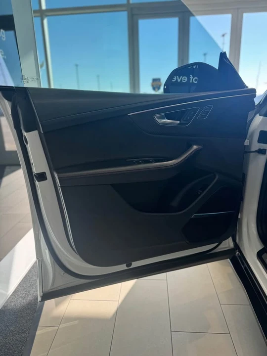 2020 Audi RS Q8 - Image 8 of 15