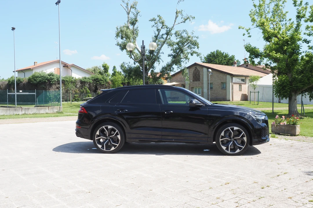 2021 Audi RS Q8 - Image 8 of 31