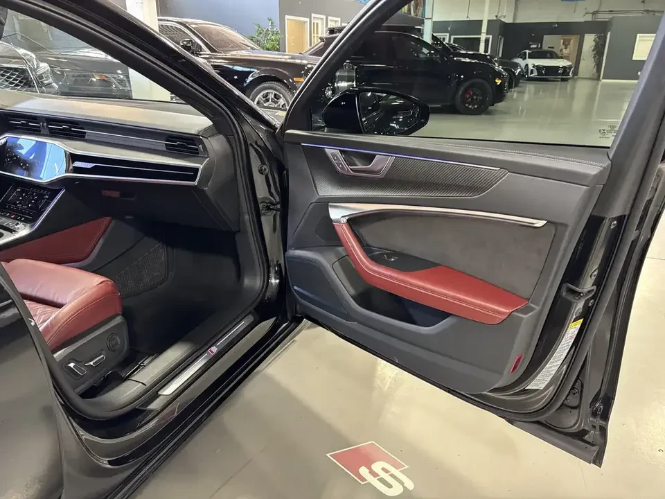 2020 Audi C8 S6 - Image 11 of 17
