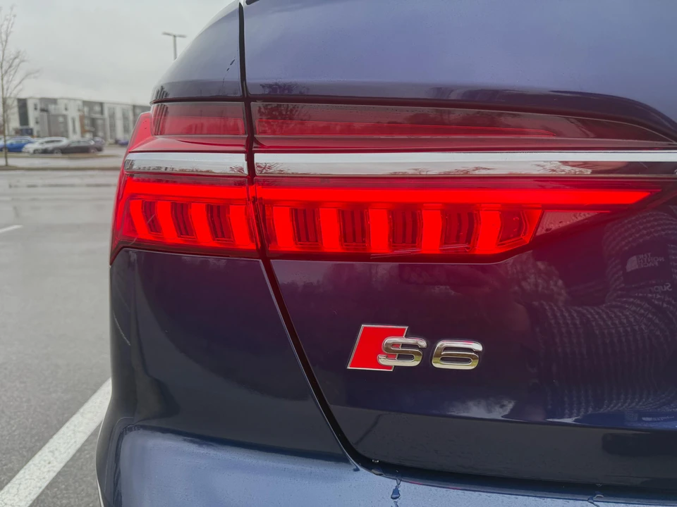 2020 Audi C8 S6 - Image 18 of 31