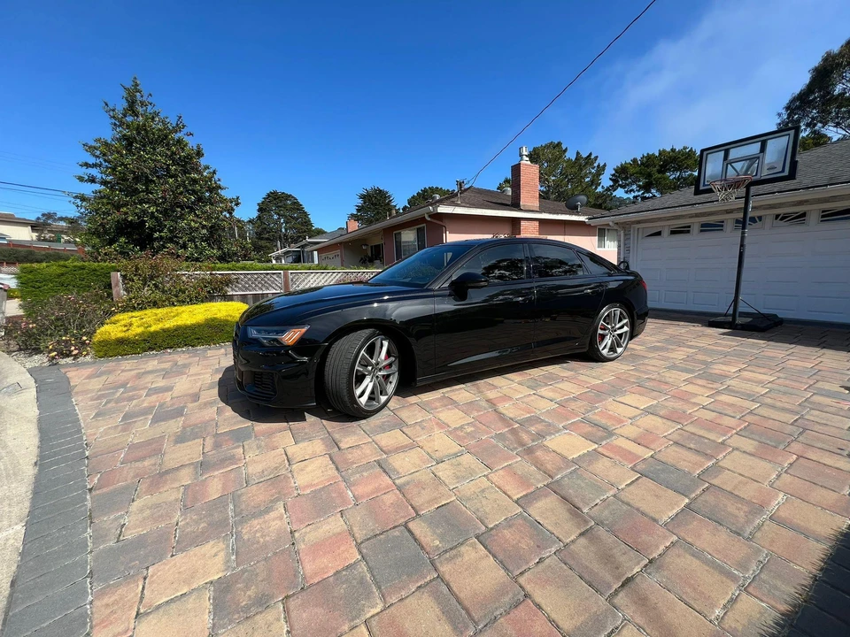 2020 Audi C8 S6 - Image 10 of 31