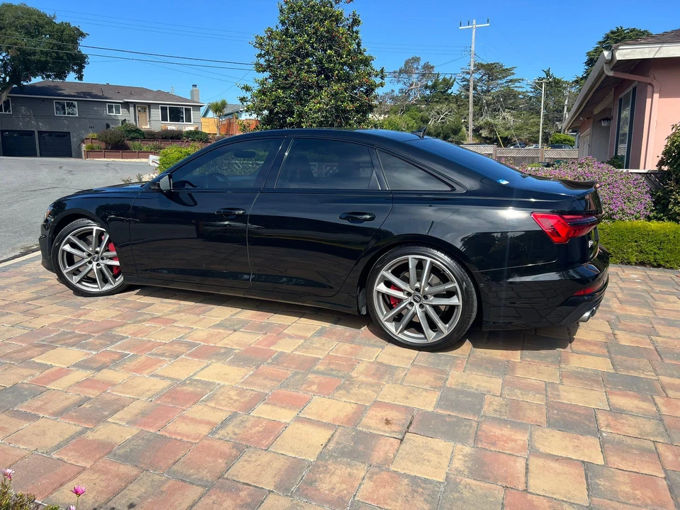 2020 Audi C8 S6 - Image 11 of 31
