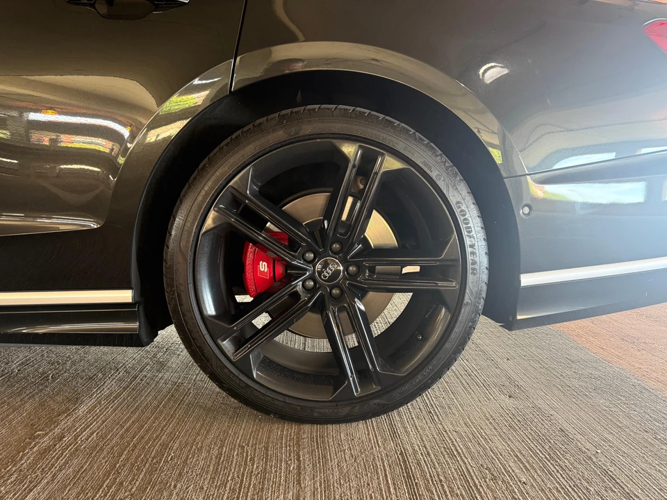 2020 Audi D5 S8 - Image 23 of 31