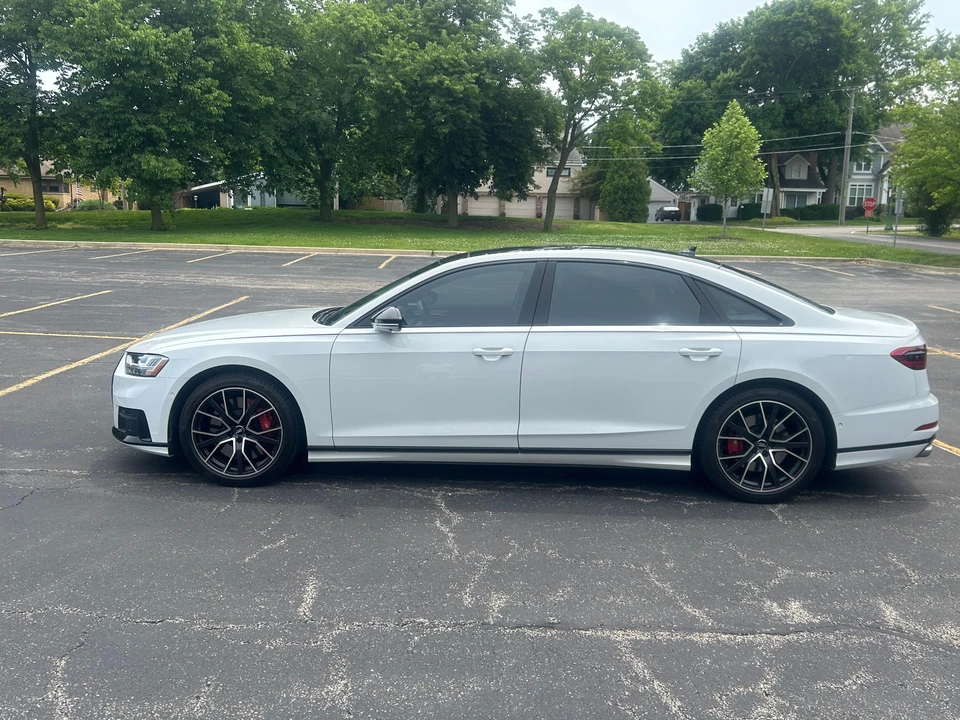 2020 Audi D5 S8 - Image 9 of 31