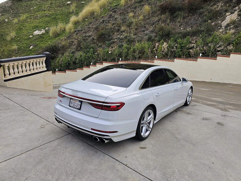 2020 Audi D5 S8 - Image 10 of 31