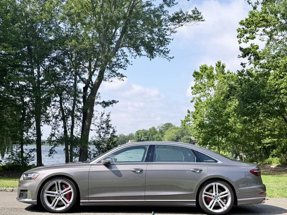 2020 Audi D5 S8 - Image 28 of 31