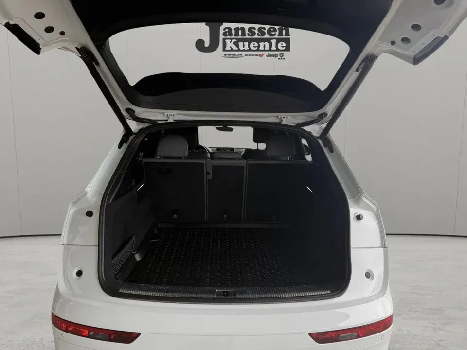 2020 Audi FY SQ5 - Image 16 of 20
