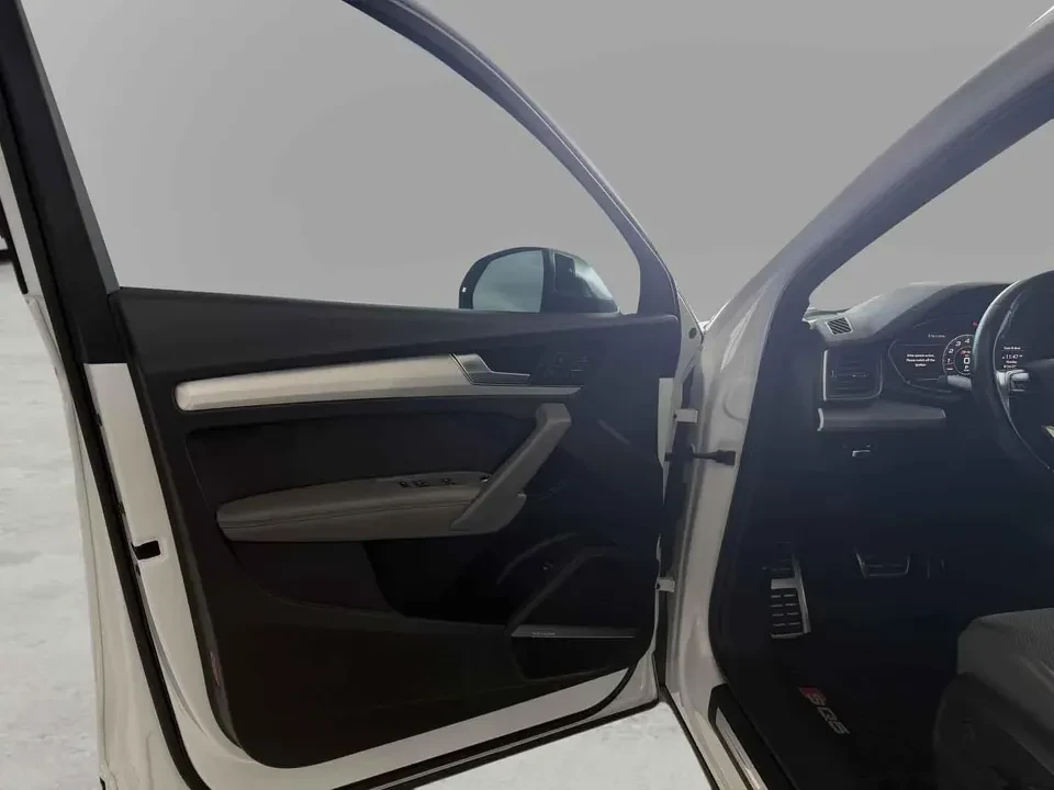 2020 Audi FY SQ5 - Image 13 of 20