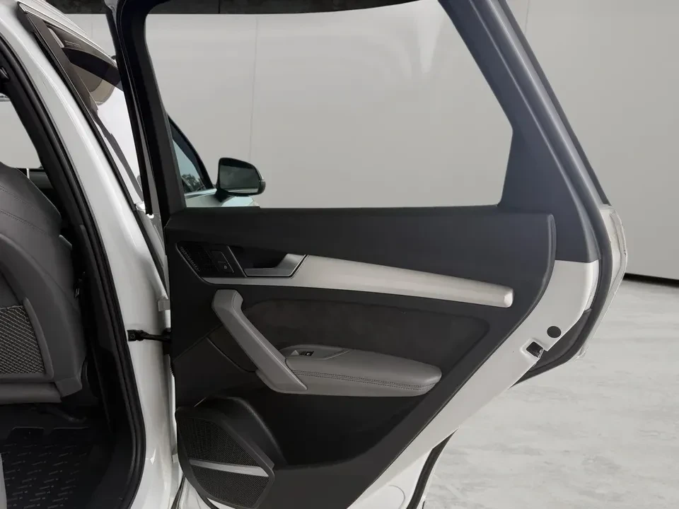 2020 Audi FY SQ5 - Image 4 of 20