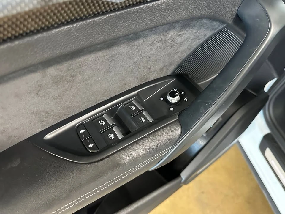2020 Audi FY SQ5 - Image 11 of 20