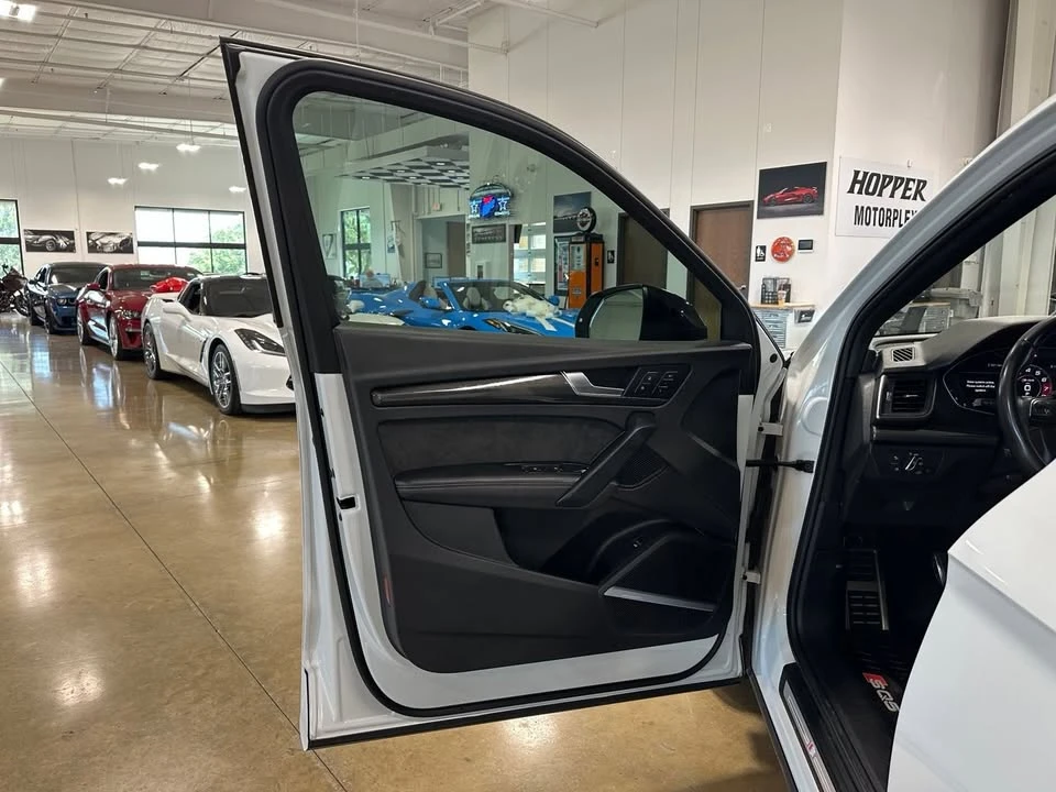 2020 Audi FY SQ5 - Image 9 of 20