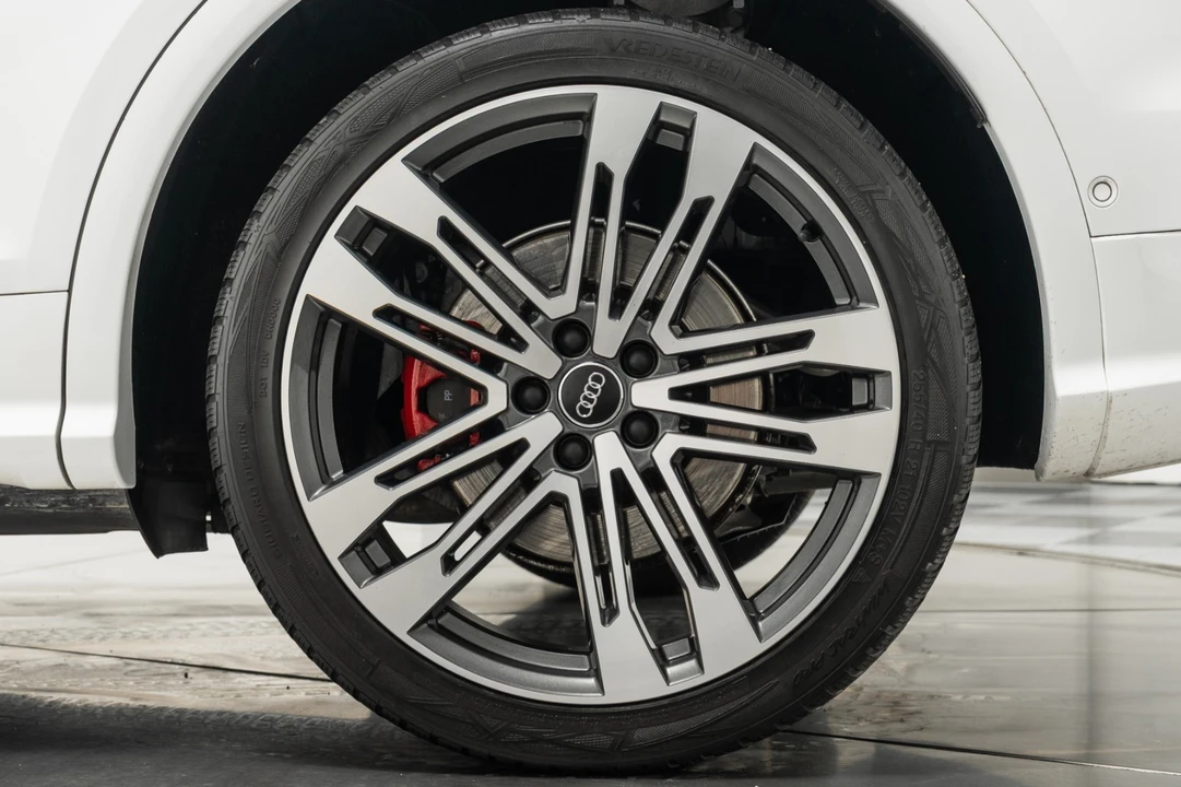 2020 Audi FY SQ5 - Image 11 of 12