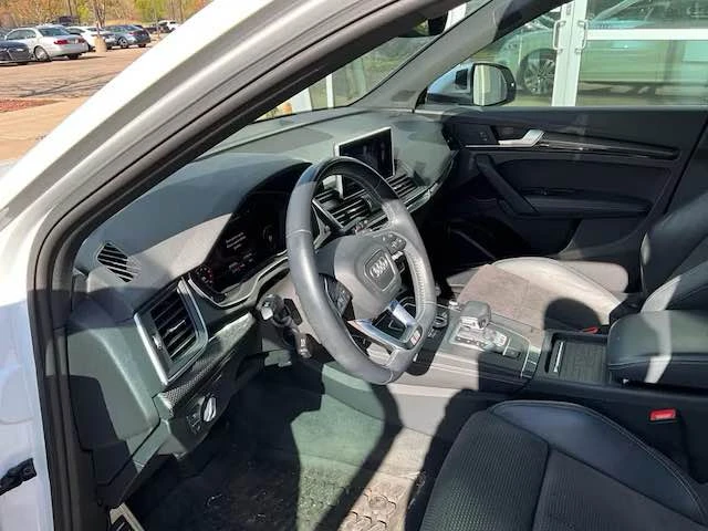 2020 Audi FY SQ5 - Image 5 of 10