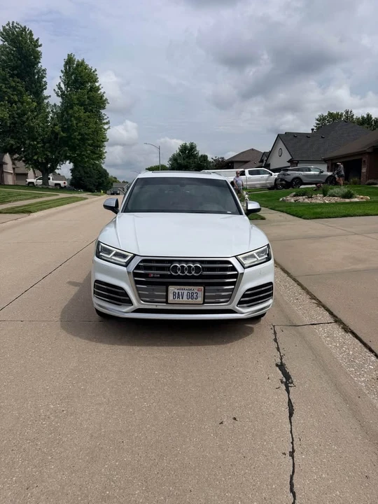2020 Audi FY SQ5 - Image 2 of 10