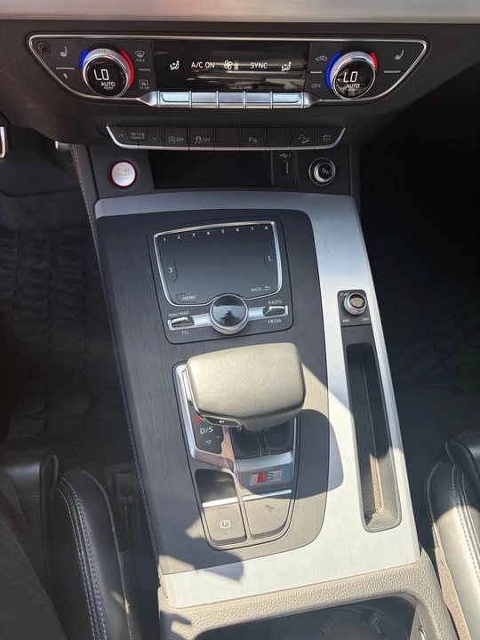 2020 Audi FY SQ5 - Image 5 of 8