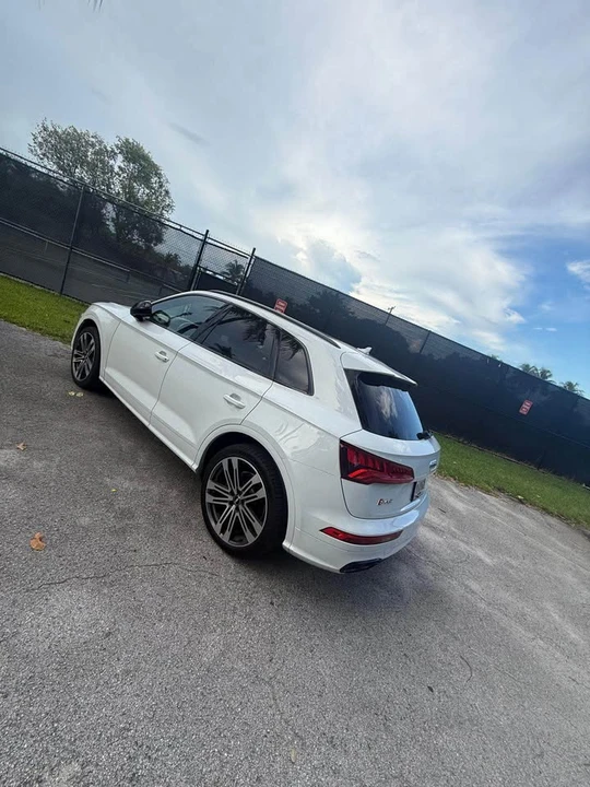 2020 Audi FY SQ5 - Image 2 of 14