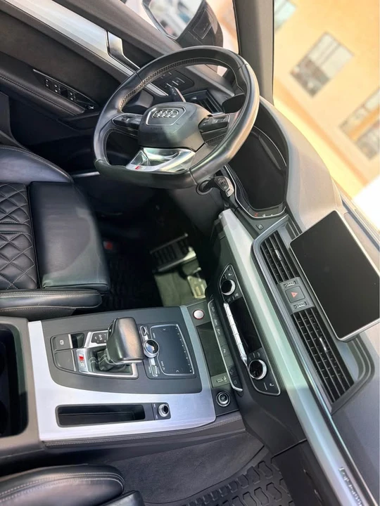 2020 Audi FY SQ5 - Image 6 of 6