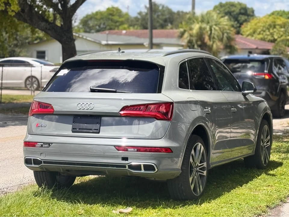 2020 Audi FY SQ5 - Image 10 of 11