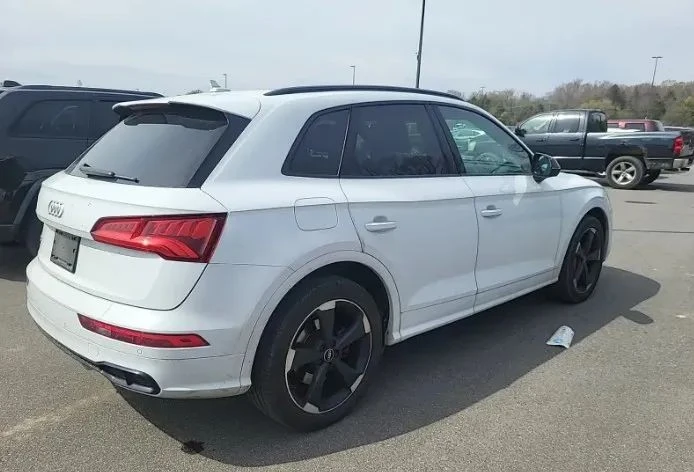 2020 Audi FY SQ5 - Image 2 of 9