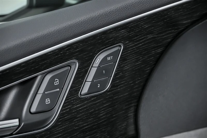 2020 Audi SQ7 - Image 19 of 21