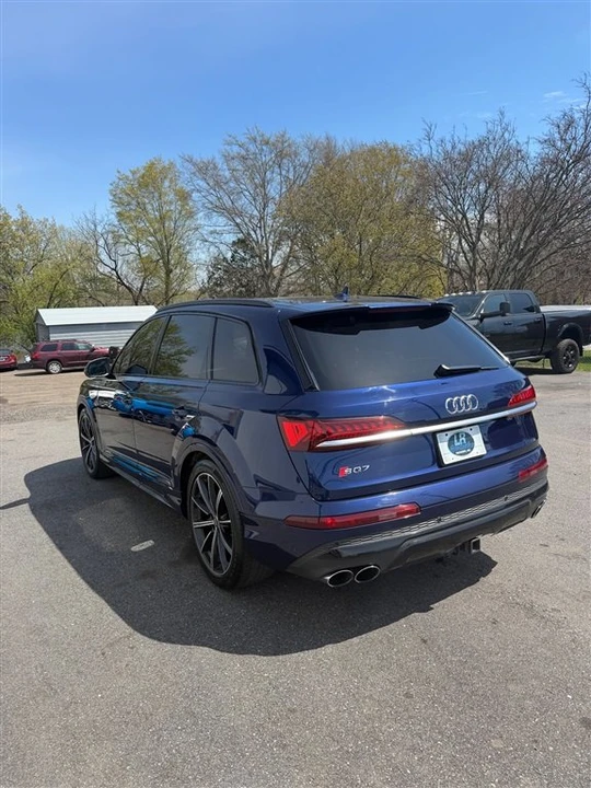2020 Audi SQ7 - Image 7 of 16