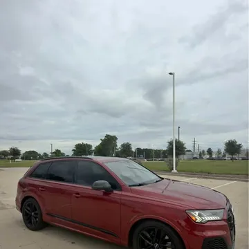 2020 Audi SQ7 Premium Plus