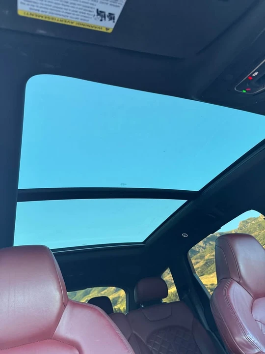 2020 Audi SQ7 - Image 10 of 15