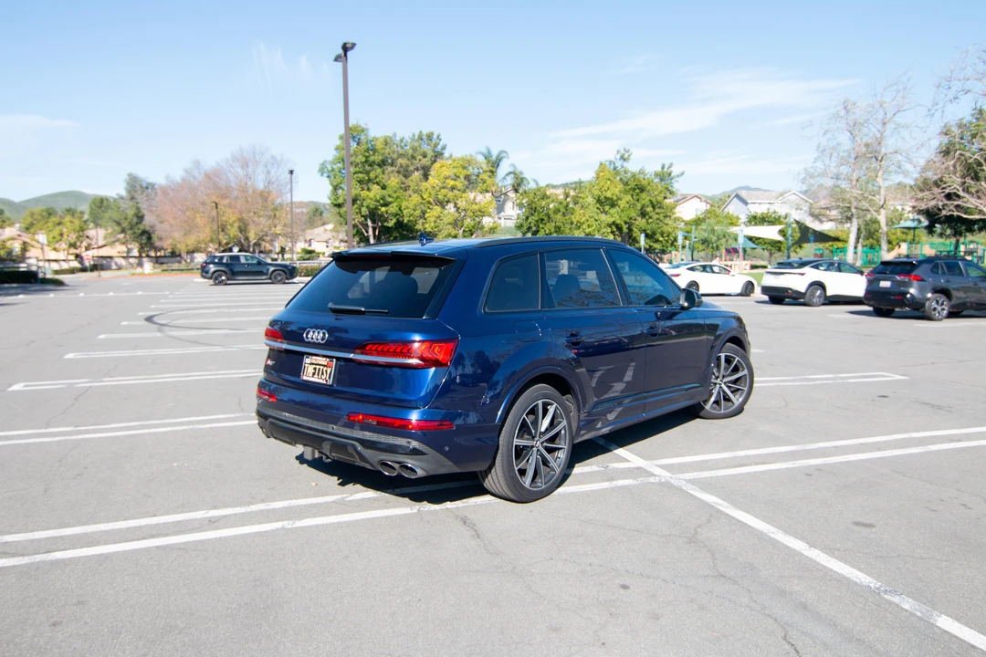 2020 Audi SQ7 - Image 9 of 31